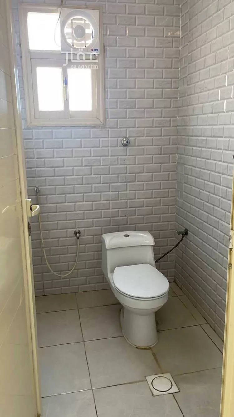 شقة للإيجار في شارع الامام محمد بن سعود ، محايل ، محايل صورة 3