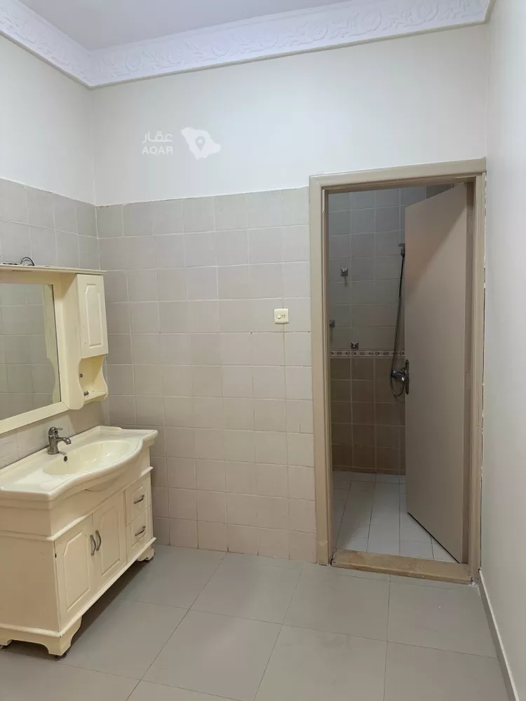 دور للإيجار في شارع الحباك الأسود ، حي اشبيلية ، الرياض ، منطقة الرياض صورة 4