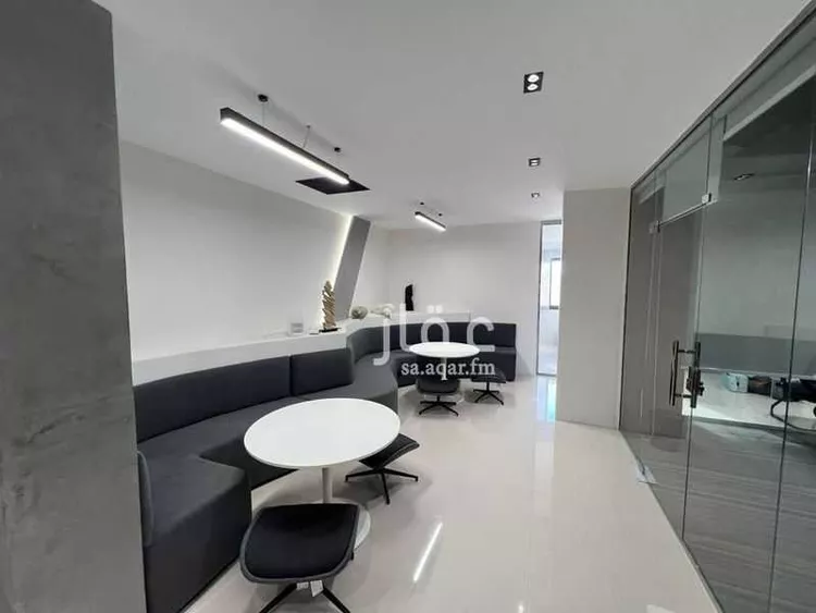 مكتب تجاري للإيجار في شارع الثمامه, حي الصحافة, مدينة الرياض, منطقة الرياض