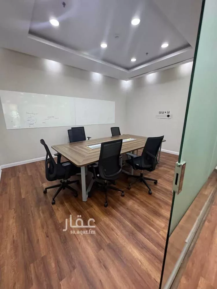 مكتب تجاري للإيجار في شارع طه خصيفان, حي الشاطئ, مدينة جدة, منطقة مكة المكرمة صورة 5