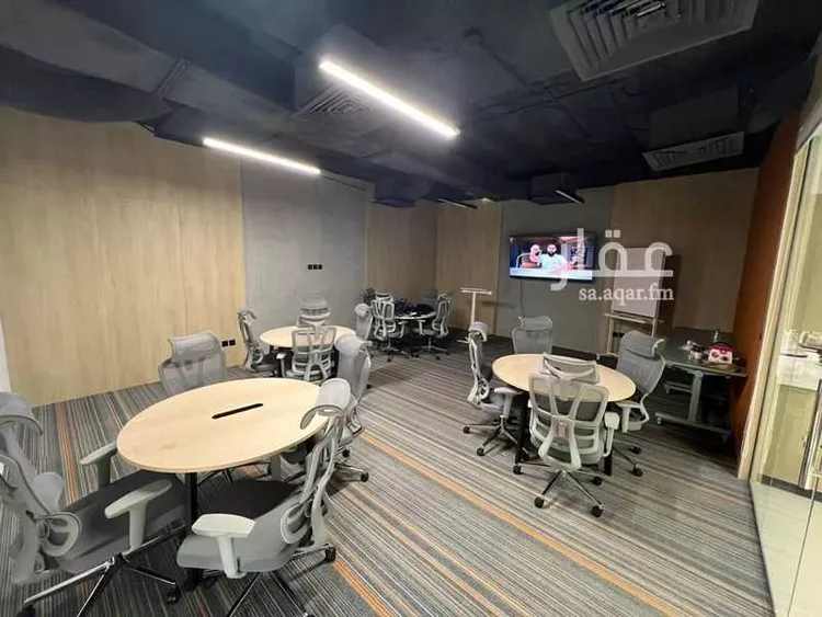مكتب تجاري للإيجار في شارع الثمامه, حي الصحافة, مدينة الرياض, منطقة الرياض صورة 2