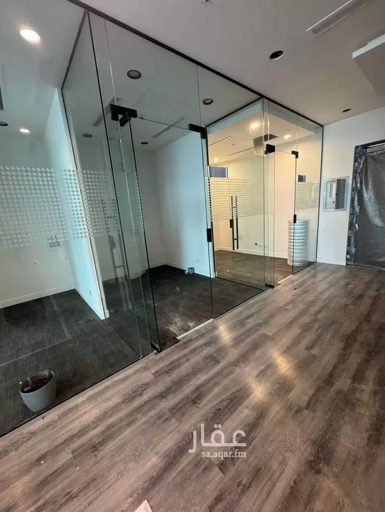 مكتب تجاري للإيجار في شارع طه خصيفان, حي الشاطئ, مدينة جدة, منطقة مكة المكرمة صورة 2