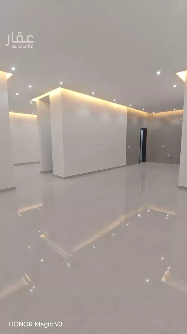 Floor for Sale in Riyadh Al Arid صورة 3