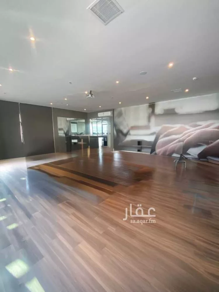 مكتب تجاري للإيجار في شارع طريق الملك فهد الفرعي, حي الملقا, مدينة الرياض, منطقة الرياض صورة 3