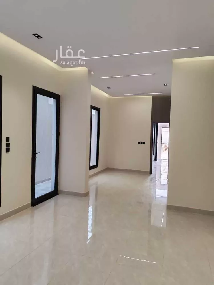 Floor for Sale in Riyadh Al Janadriyah صورة 3