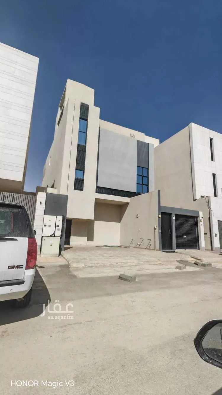 دور للبيع في شارع محمد بن قدامة, حي العارض, مدينة الرياض, منطقة الرياض 9