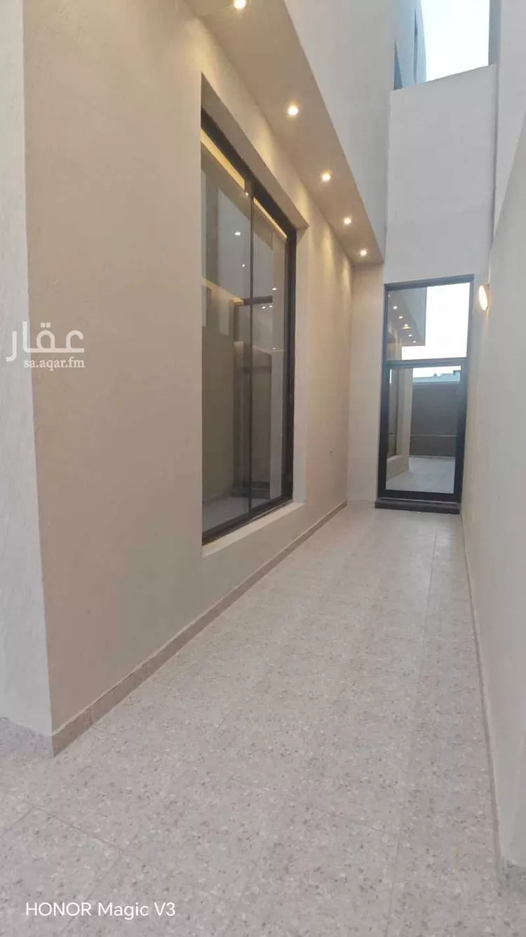 دور للبيع في شارع محمد بن قدامة, حي العارض, مدينة الرياض, منطقة الرياض 10