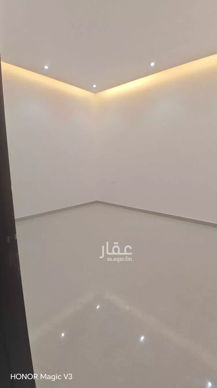 دور للبيع في شارع محمد بن قدامة, حي العارض, مدينة الرياض, منطقة الرياض 12