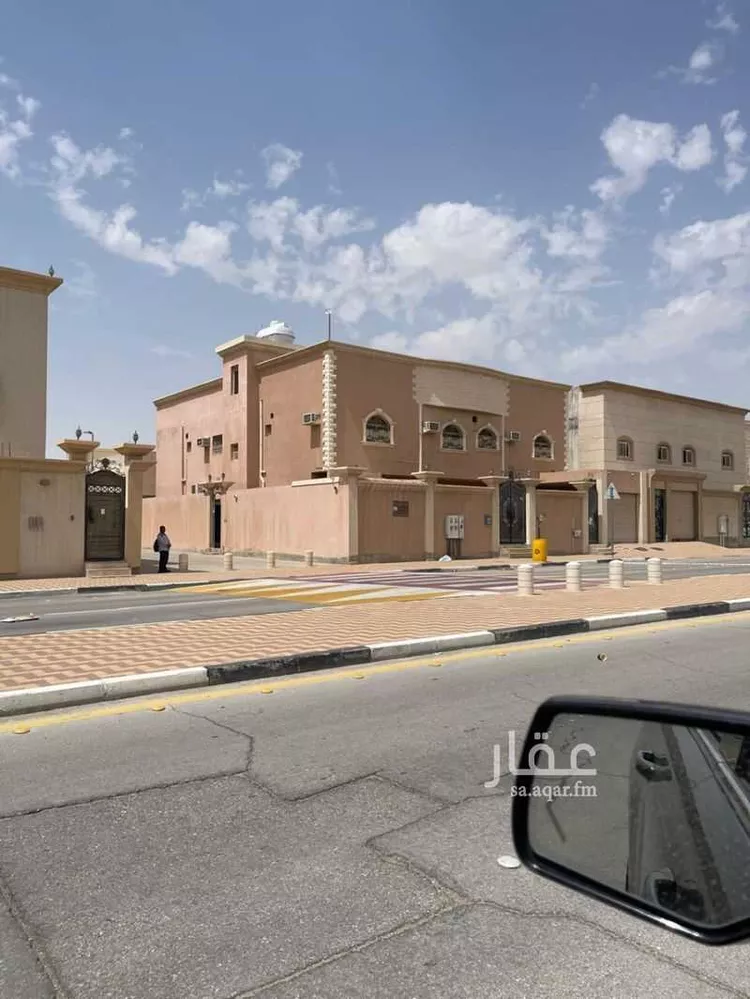 عمارة للبيع في شارع 7632277, حي الفردوس, مدينة بقيق, المنطقة الشرقية صورة 3