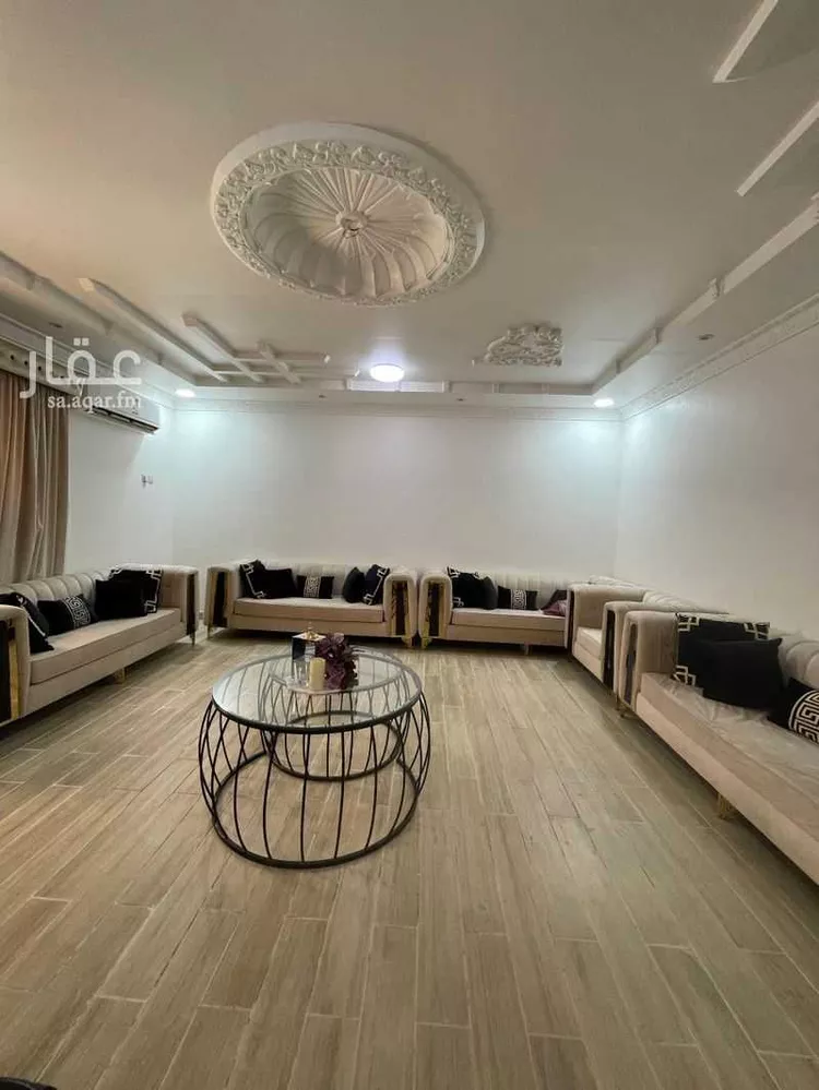 عمارة للبيع في شارع العلاء ابن عمرو الانصاري ، حي العزيزية ، المدينة المنورة ، منطقة المدينة المنورة صورة 2