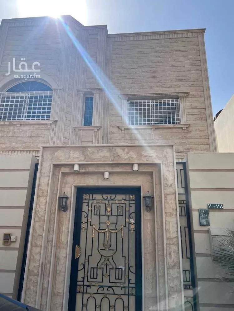 فيلا للبيع في شارع حسن صادق, حي المروج, مدينة الرياض, منطقة الرياض صورة 4