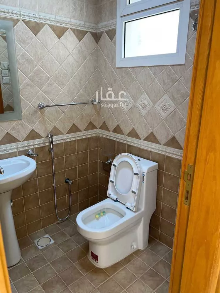 فيلا للإيجار في شارع عبدالرحمن بن نامي, حي المروج, مدينة الرياض, منطقة الرياض 11