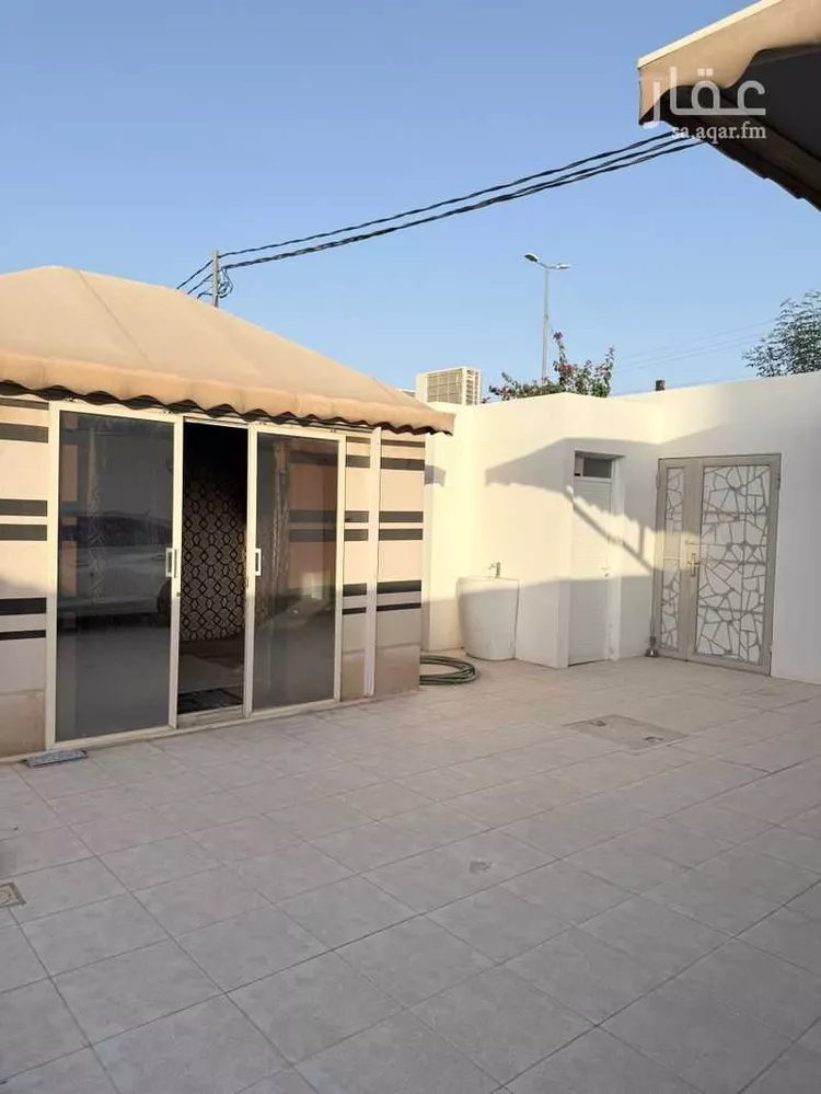 شقة للإيجار في شارع اويس القرني, حي الملك عبدالله, مدينة المجمعة, منطقة الرياض صورة 4