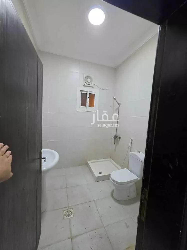 شقة للإيجار في شارع على بن أبى تمام, حي الفلاح, مدينة جدة, منطقة مكة المكرمة صورة 3