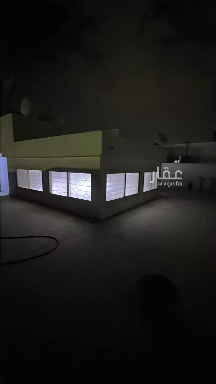 عمارة للبيع في شارع رافع ابن سنان الانصاري, حي الدفاع, مدينة المدينة المنورة, منطقة المدينة المنورة