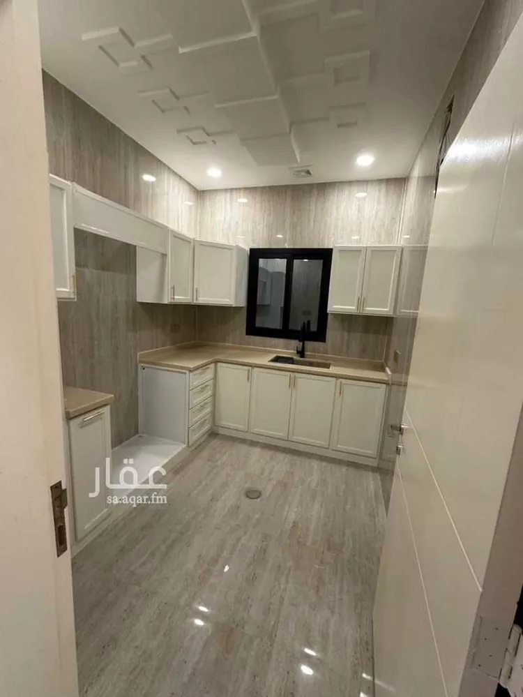 فيلا للإيجار في شارع عمر بن مسعود, حي الراكة الجنوبية, مدينة الخبر, المنطقة الشرقية 9