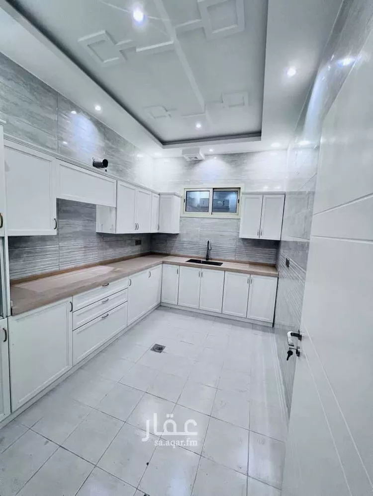 فيلا للبيع في شارع غرناطة, حي الراكة الجنوبية, مدينة الخبر, المنطقة الشرقية صورة 3