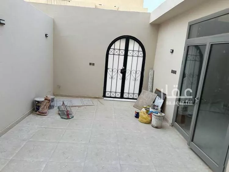 Floor for Rent in Riyadh Al Munsiyah 1 صورة