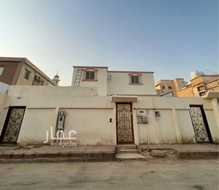 فيلا للبيع في شارع غامد الزناد, حي الملز, مدينة الرياض, منطقة الرياض