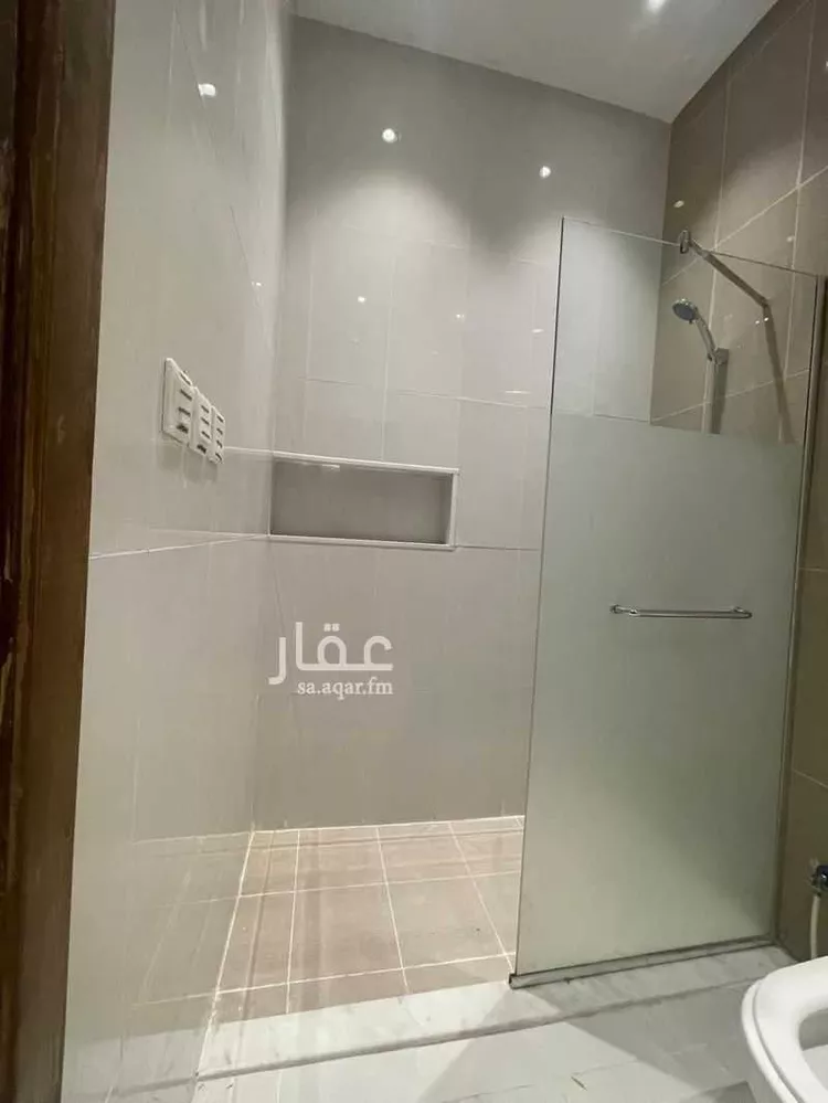 شقة للإيجار في شارع الدكتور محمد عبده يماني الفرعي, حي الورود, مدينة جدة, منطقة مكة المكرمة 6
