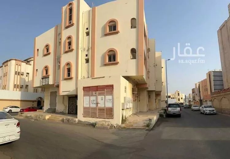 عمارة للإيجار في شارع شارع زيد بن حارثة, حي المطار, مدينة جازان, منطقة جازان صورة 2