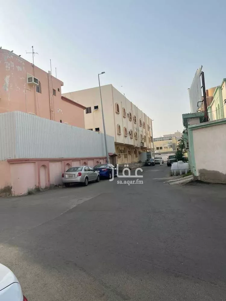 عمارة للإيجار في شارع شارع زيد بن حارثة, حي المطار, مدينة جازان, منطقة جازان صورة 5