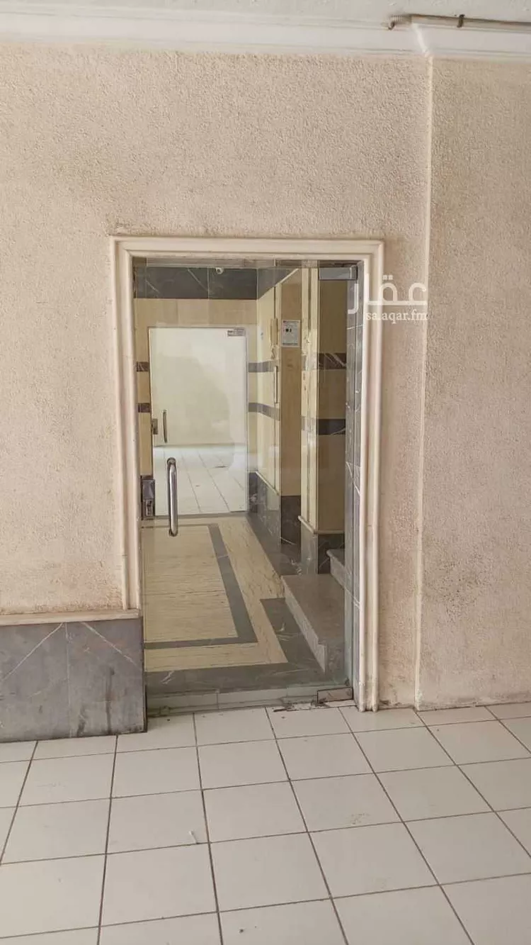 عمارة للبيع في شارع حسن يحيى, حي العزيزية, مدينة جدة, منطقة مكة المكرمة صورة 5