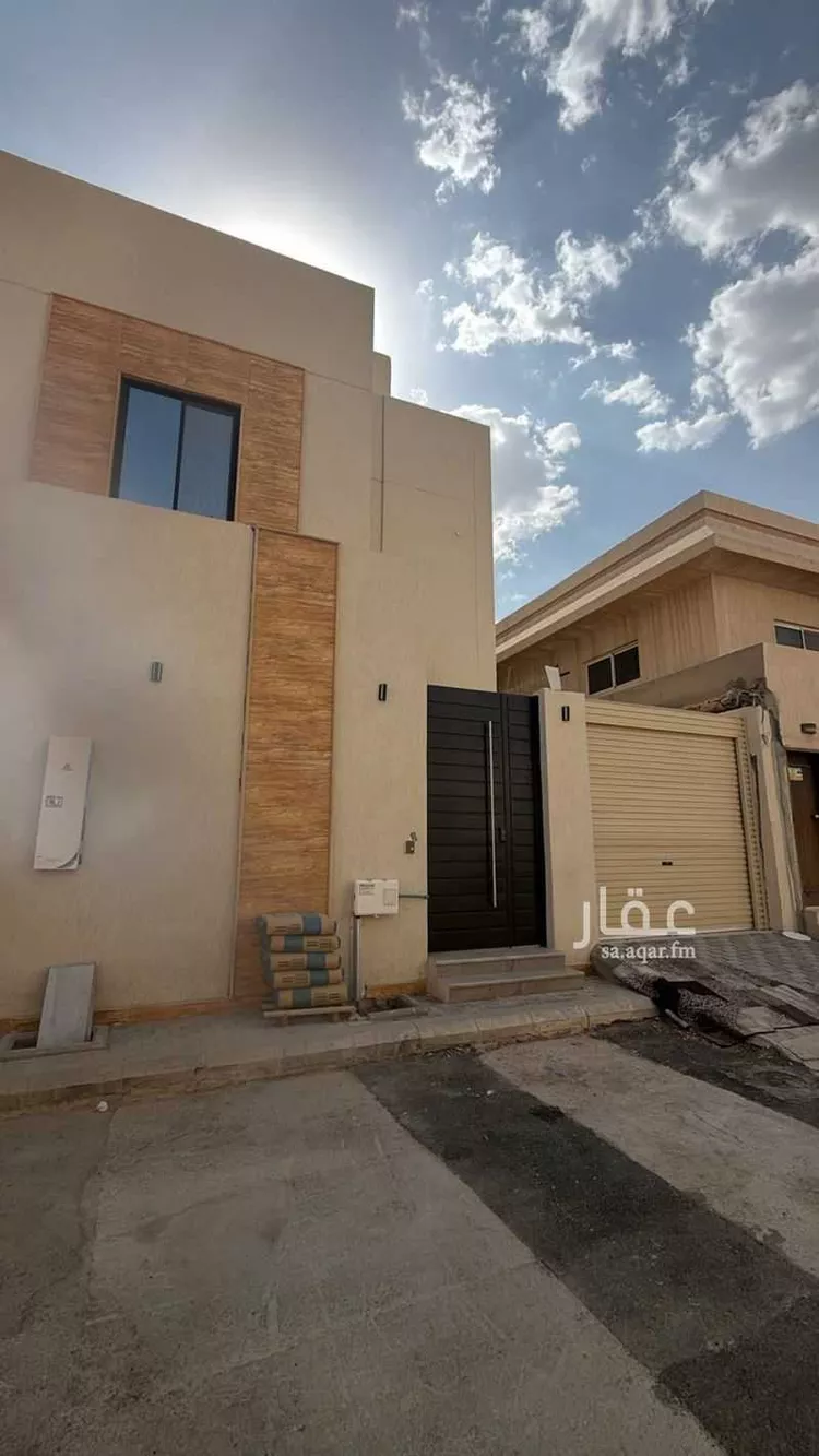 فيلا للبيع في شارع سعدة, حي الورود, مدينة الرياض, منطقة الرياض صورة 2