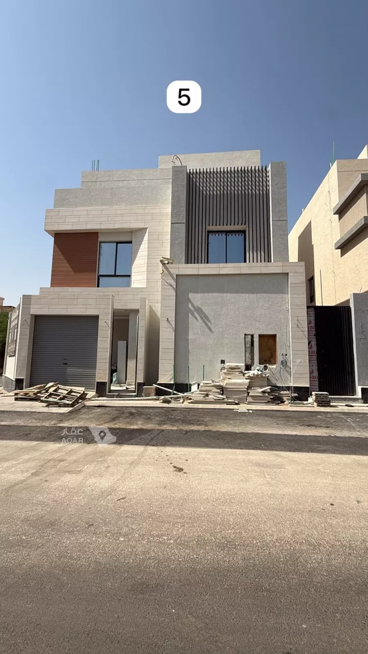 Floor for Sale in Riyadh Al Aziziyah 7