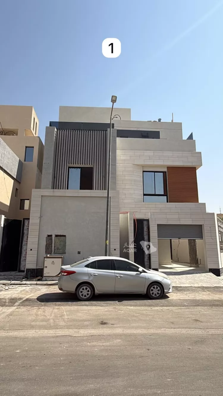 Floor for Sale in Riyadh Al Aziziyah