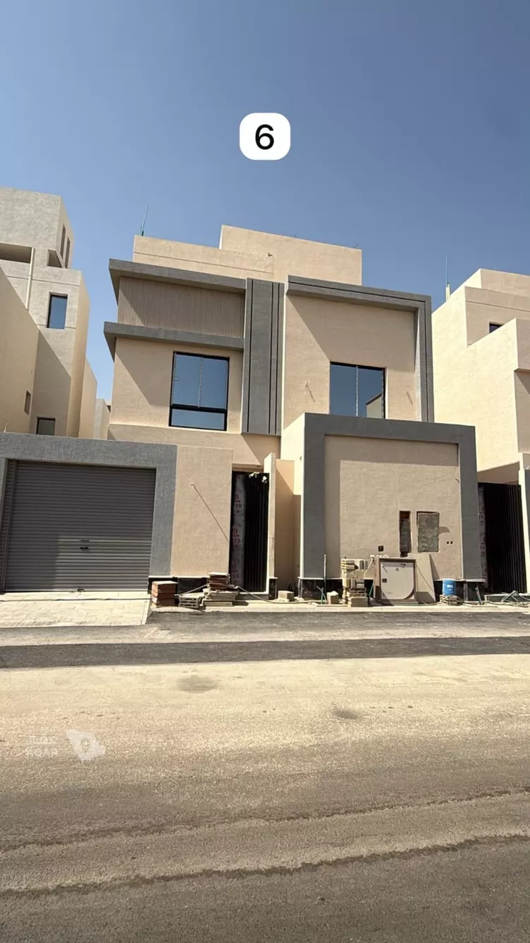 Floor for Sale in Riyadh Al Aziziyah