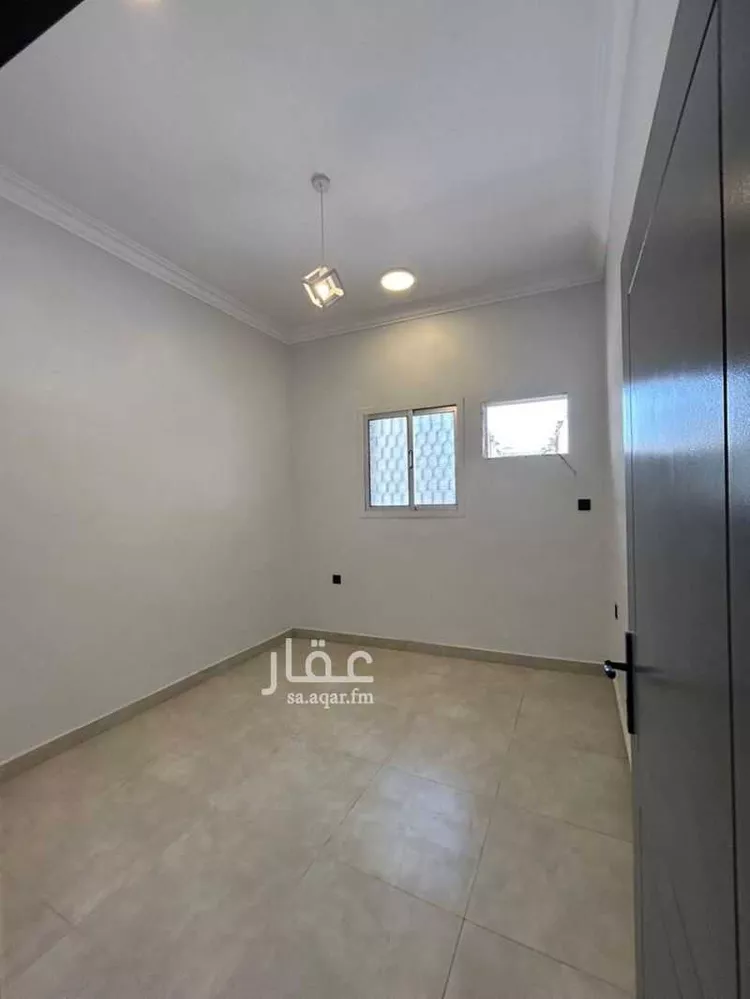 عمارة للإيجار في شارع عين الثغرة, حي أم الحمام الشرقي, مدينة الرياض, منطقة الرياض صورة 3