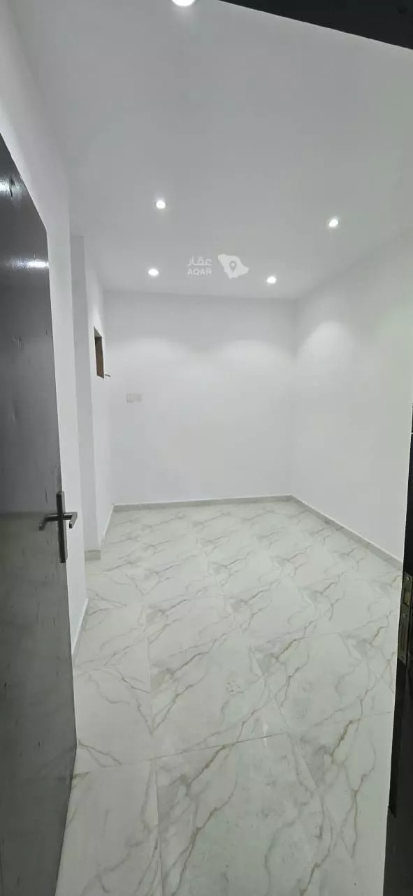 عمارة للبيع في شارع ثابت بن حزم, حي أم الحمام الشرقي, مدينة الرياض, منطقة الرياض 7