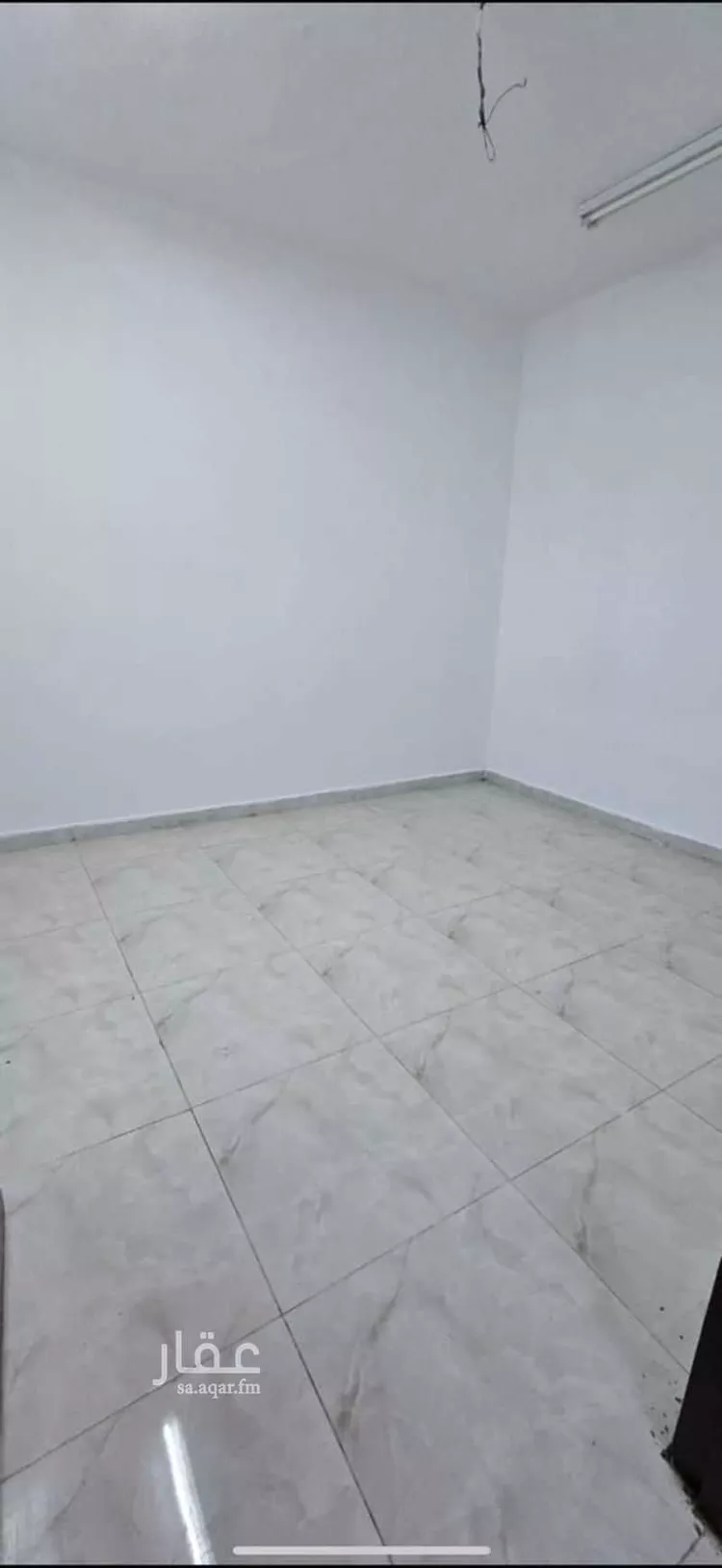 Building for Rent in Riyadh Umm Al Hamam Al Sharqi