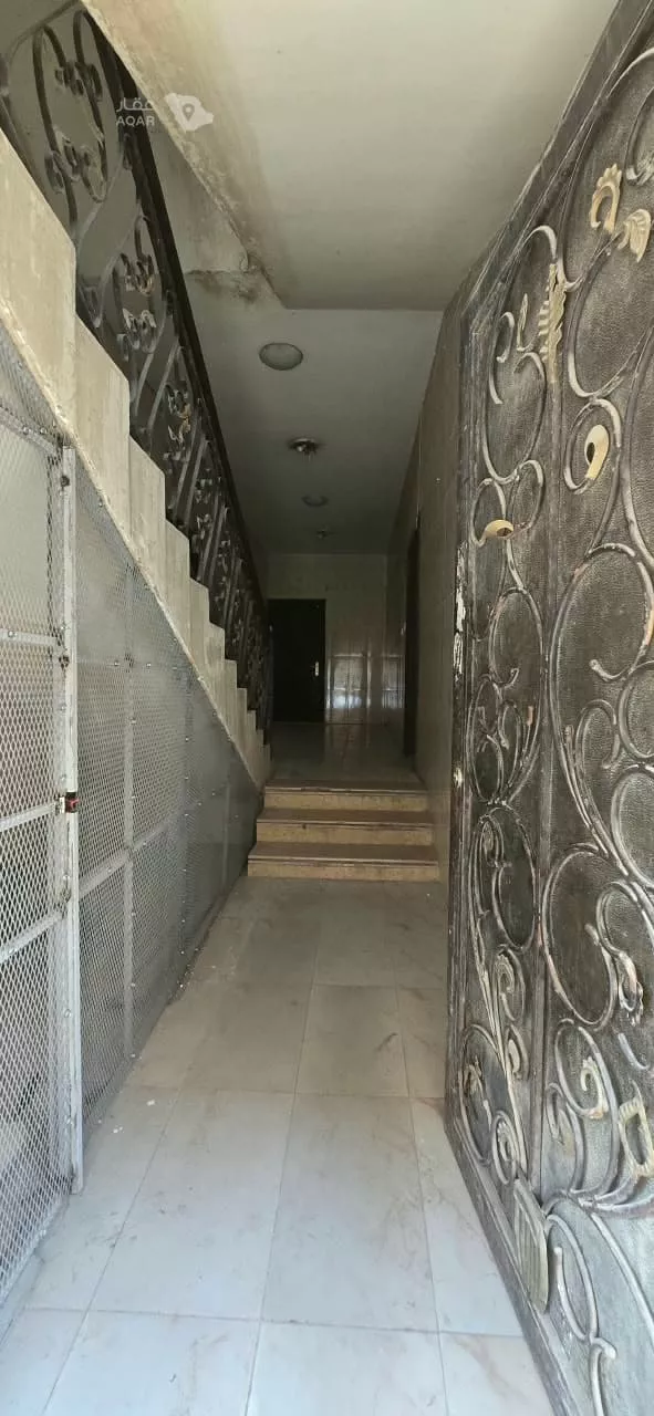 عمارة للبيع في شارع ثابت بن حزم, حي أم الحمام الشرقي, مدينة الرياض, منطقة الرياض 15