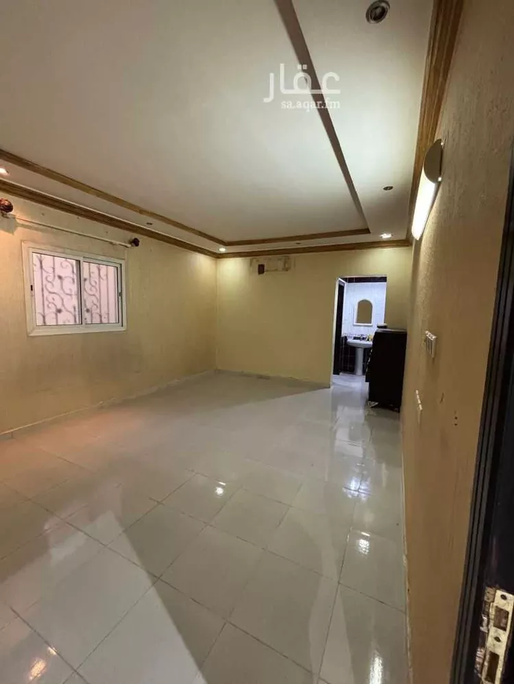 Floor for Rent in Riyadh Al Aziziyah صورة 4