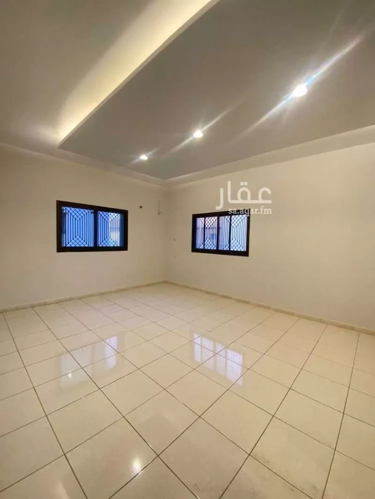 فيلا للبيع في شارع أبي بكر بن عبدالودود, حي المصيف, مدينة الرياض, منطقة الرياض صورة 3