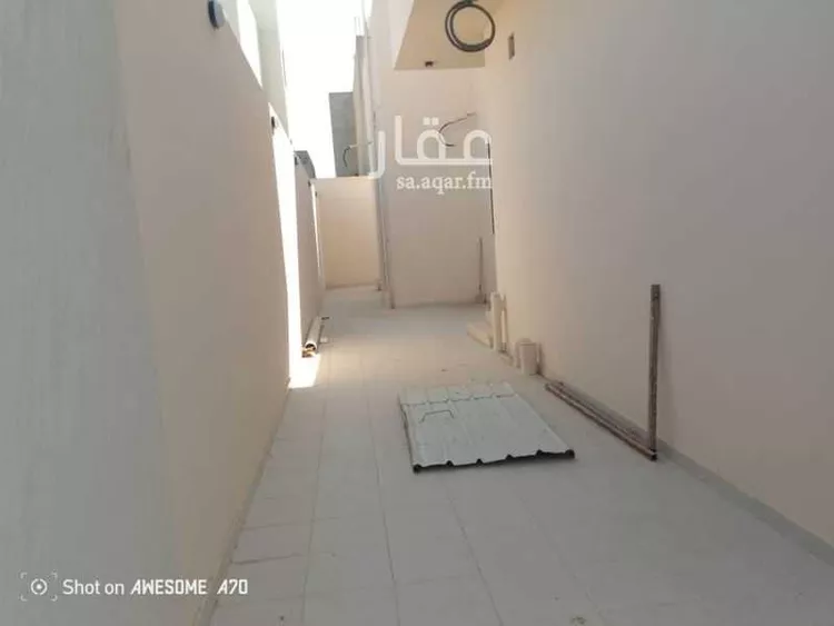 Floor for Rent in Medina Al Hadra صورة 3