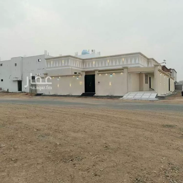 Floor for Sale in Al Jumum Al Ghozaait