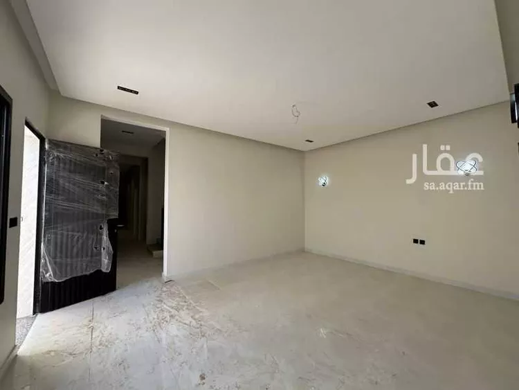 فيلا للبيع في شارع عبد اللطيف بن عبد السلام ريس, حي قرية النيصية, مدينة حائل, منطقة حائل صورة 2