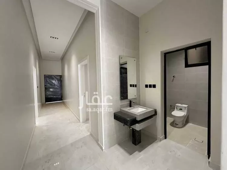 فيلا للبيع في شارع عبد اللطيف بن عبد السلام ريس, حي قرية النيصية, مدينة حائل, منطقة حائل صورة 4