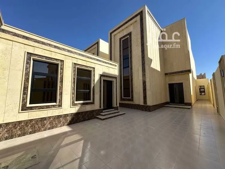 فيلا للبيع في شارع علقمة بن حكيم الفراسي, حي الخزامى, مدينة حائل, منطقة حائل صورة 2