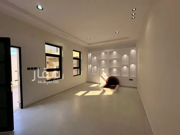 فيلا للبيع في شارع علقمة بن حكيم الفراسي, حي الخزامى, مدينة حائل, منطقة حائل صورة 4