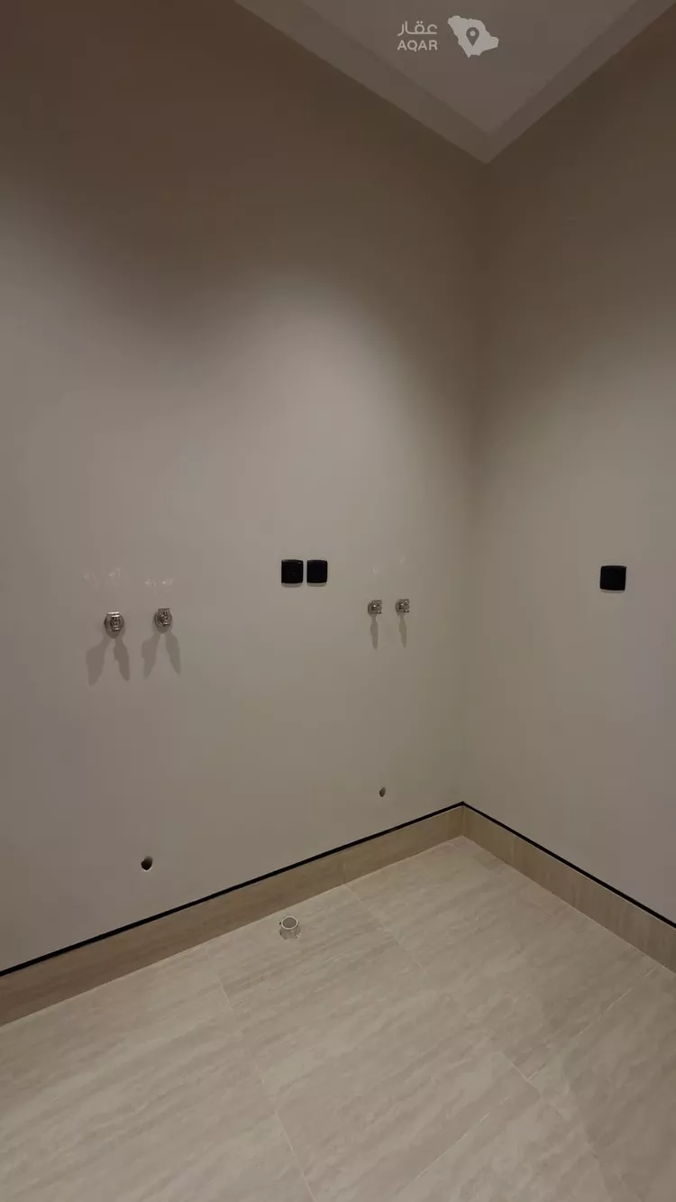فيلا للبيع في شارع المعلى بن الفضل الازدي, حي الدفاع, مدينة المدينة المنورة, منطقة المدينة المنورة 10