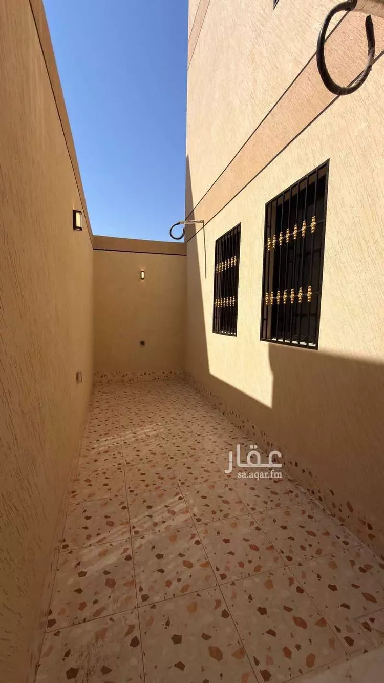 شقة للبيع في شارع المعلى بن الفضل الازدي, حي الدفاع, مدينة المدينة المنورة, منطقة المدينة المنورة 14