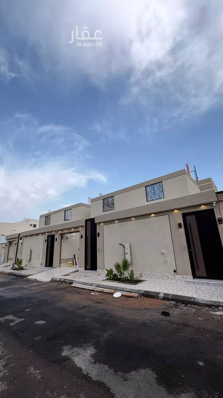 دور للبيع في شارع تميم ابن حجر, حي السلام, مدينة المدينة المنورة, منطقة المدينة المنورة 1 صورة