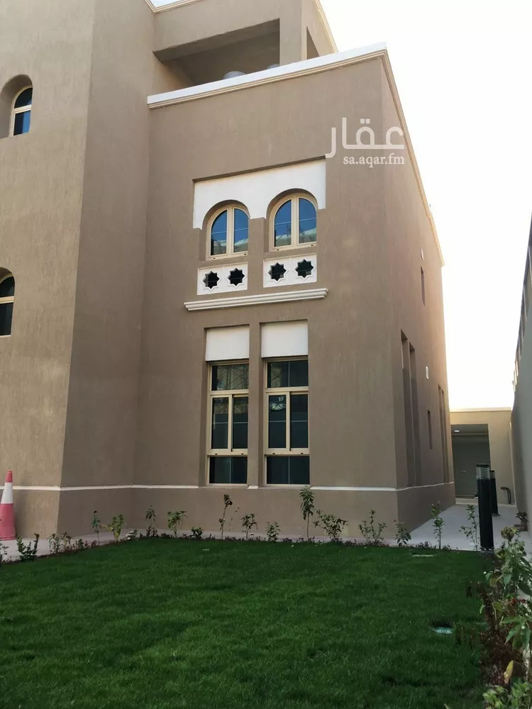 فيلا للبيع في شارع ابن الرومي, حي النورس, مدينة الدمام, المنطقة الشرقية صورة 3