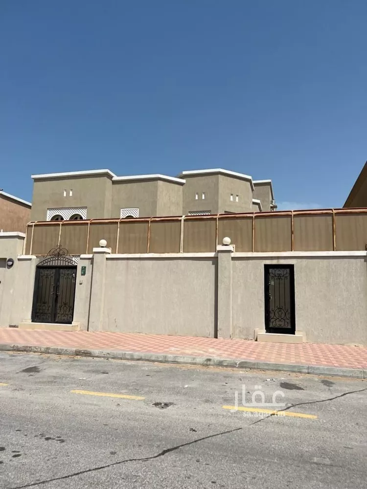 فيلا للبيع في شارع ابن الرومي, حي النورس, مدينة الدمام, المنطقة الشرقية صورة 2