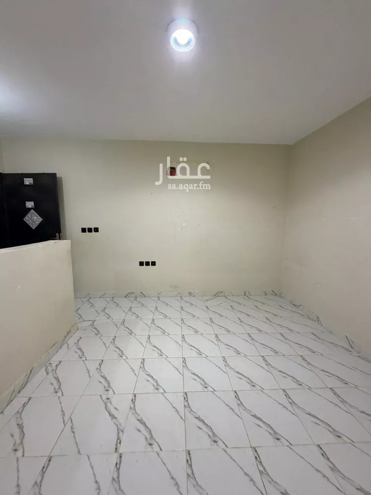 غرفة للإيجار في شارع عبدالملك بن عمر بن عبدالعزيز, حي الرمال, مدينة الرياض, منطقة الرياض صورة 5