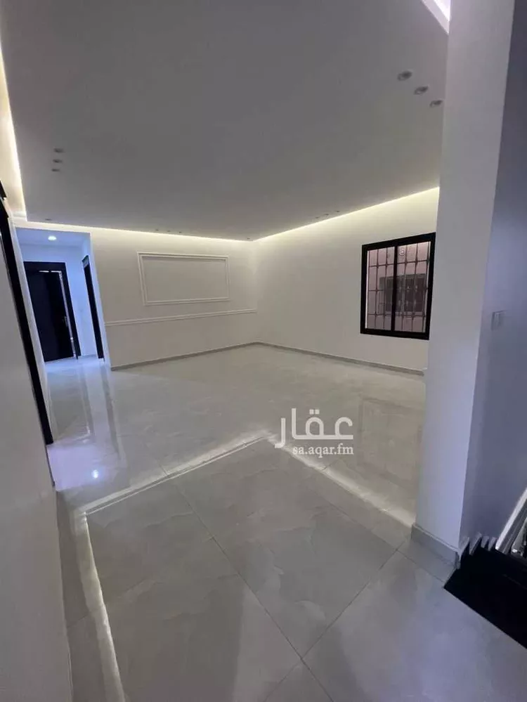 فيلا للبيع في شارع محمود عبدالله قاري, حي الرمال, مدينة الرياض, منطقة الرياض صورة 5